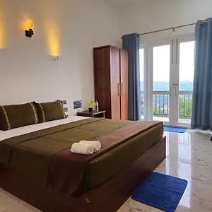https://golden-sky.kandyhotelsnow.com