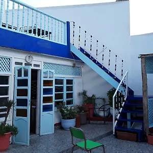 White And Blue Hostal